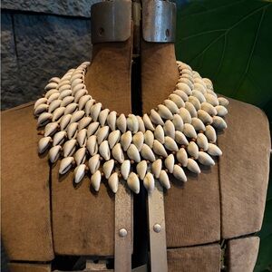 Natasha Couture Cream Shell Necklace